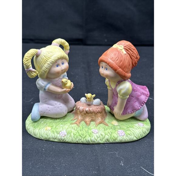 Vintage Cabbage Patch Kids “Discovering New Life” 5016 Porcelain Figurine - Picture 1 of 5